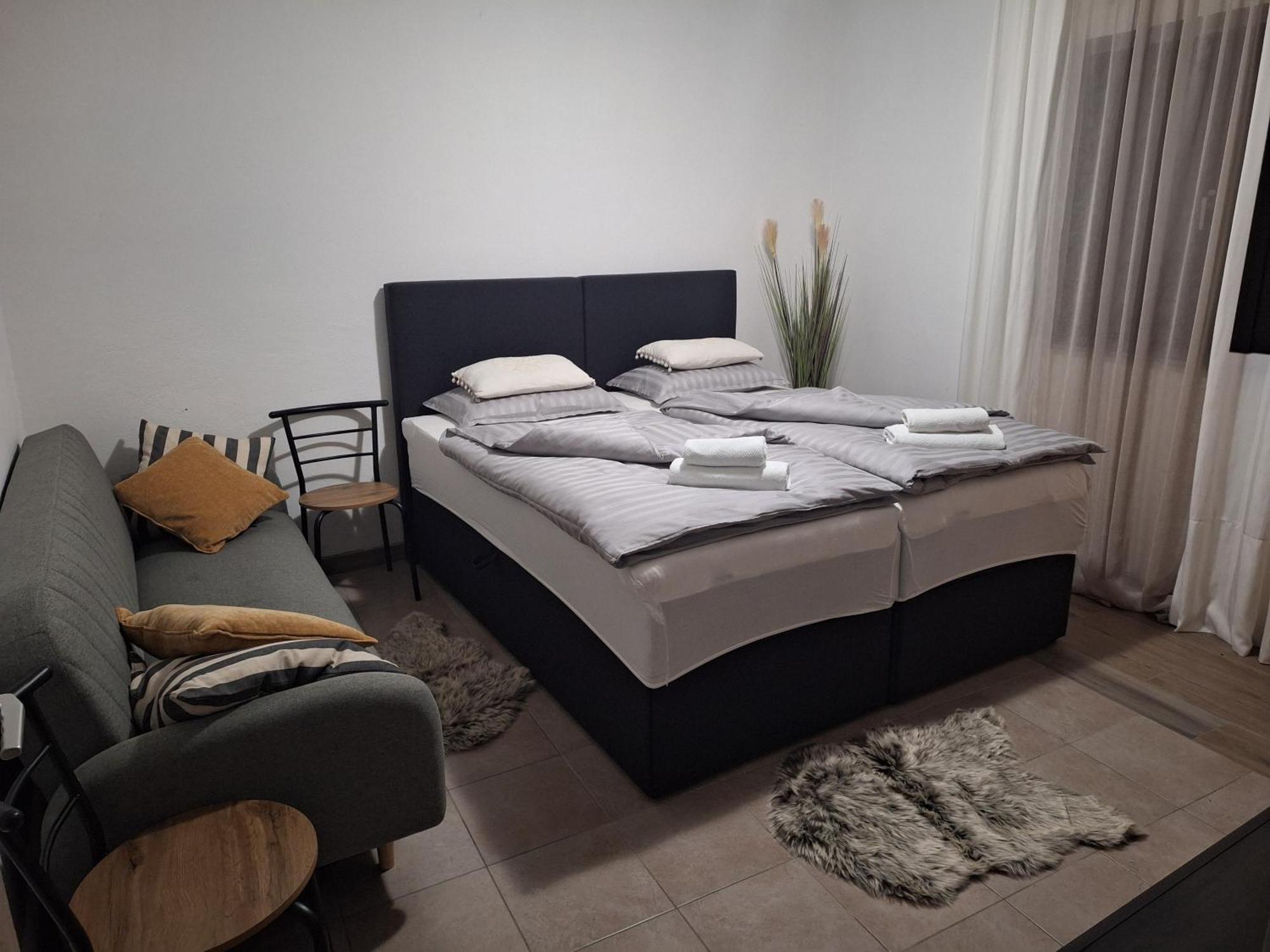 Bed and Breakfast Mare Vrlika Exterior foto