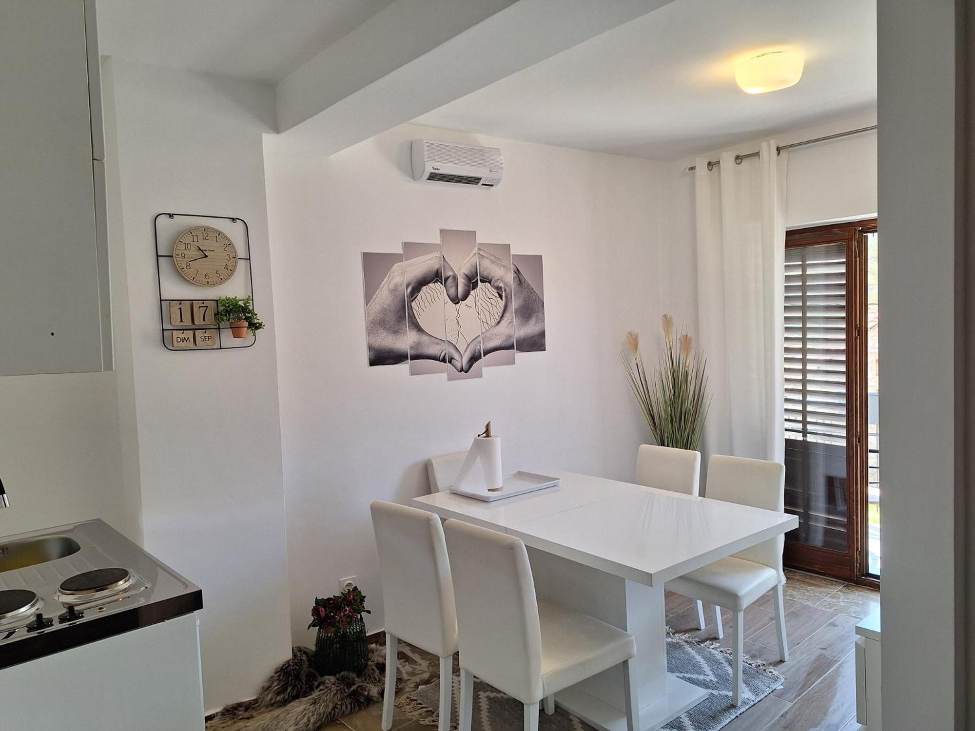Bed and Breakfast Mare Vrlika Exterior foto